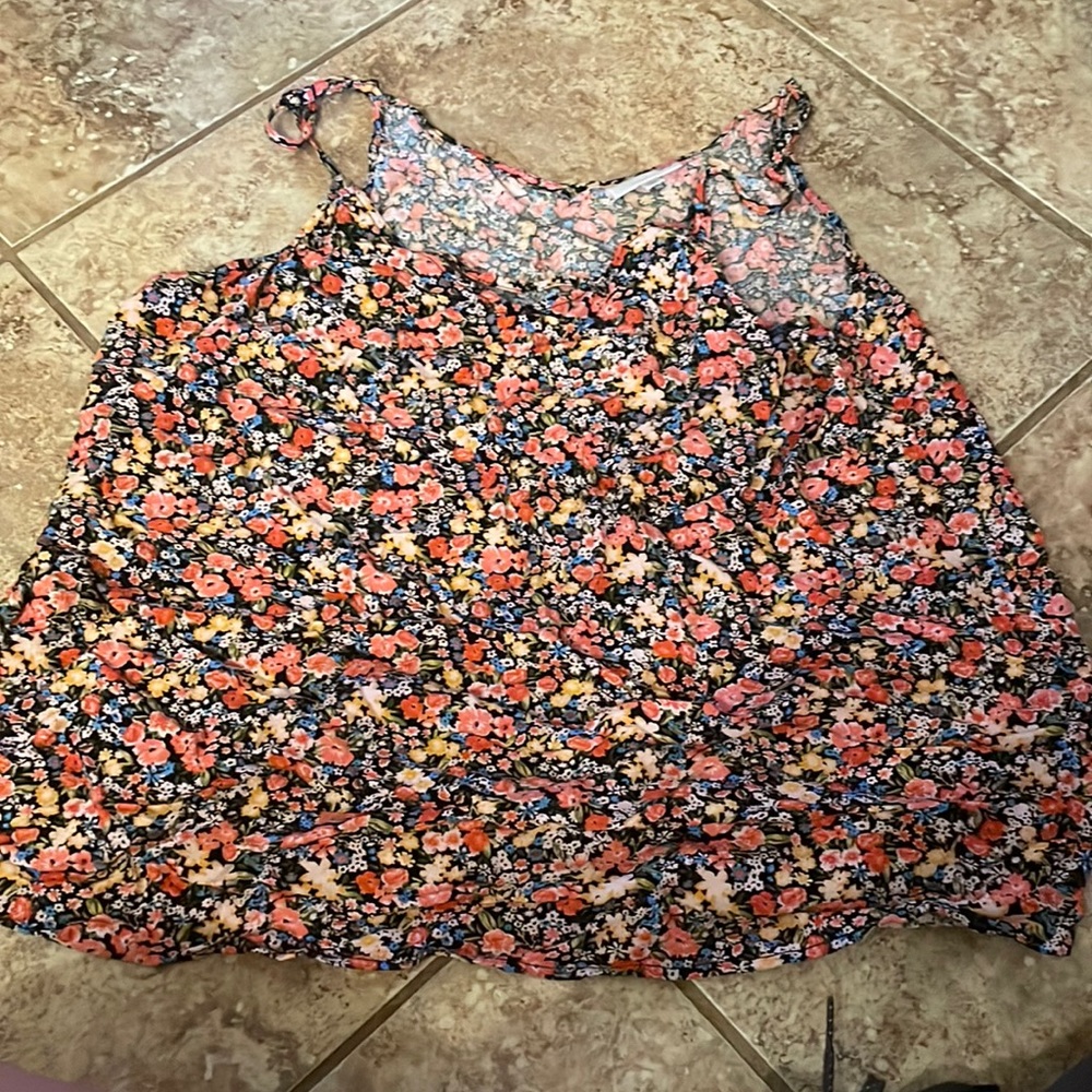 SO XL tank top